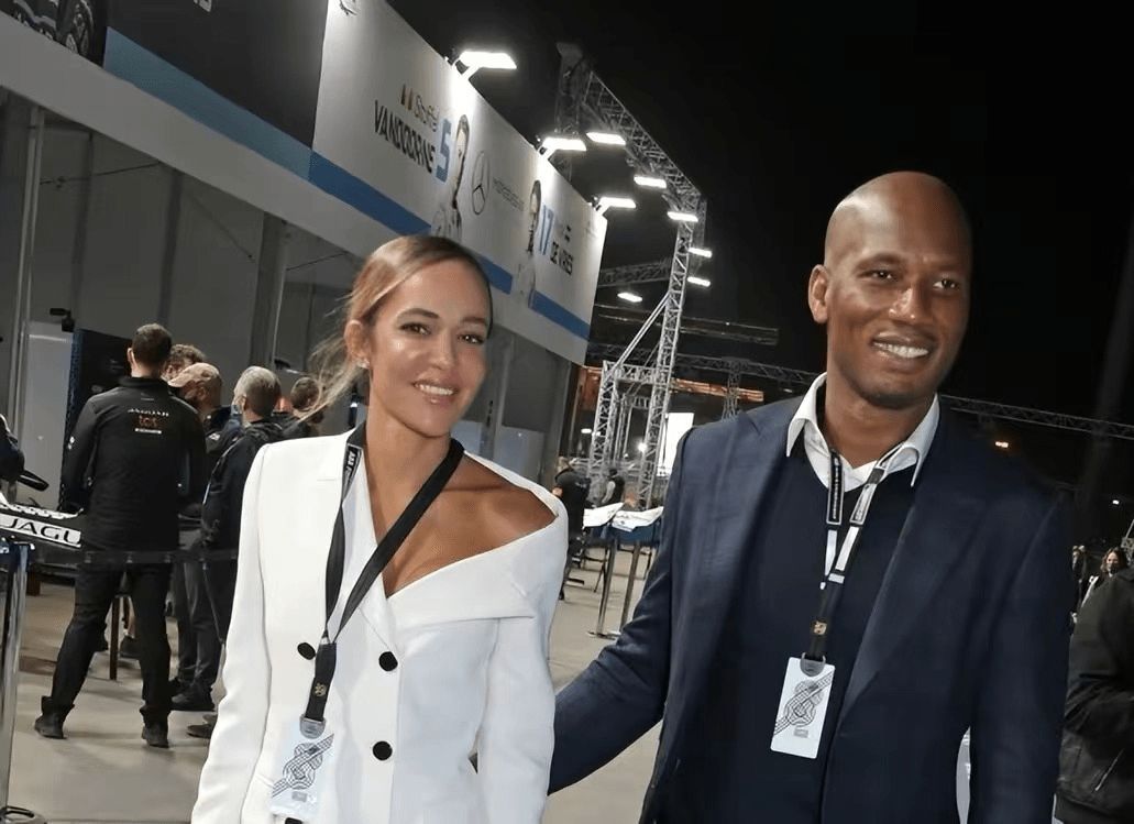 ayx体育投注平台包含内马尔巅峰对决，德罗巴与80激战SKT分钟，高光表现胜负难料！的词条